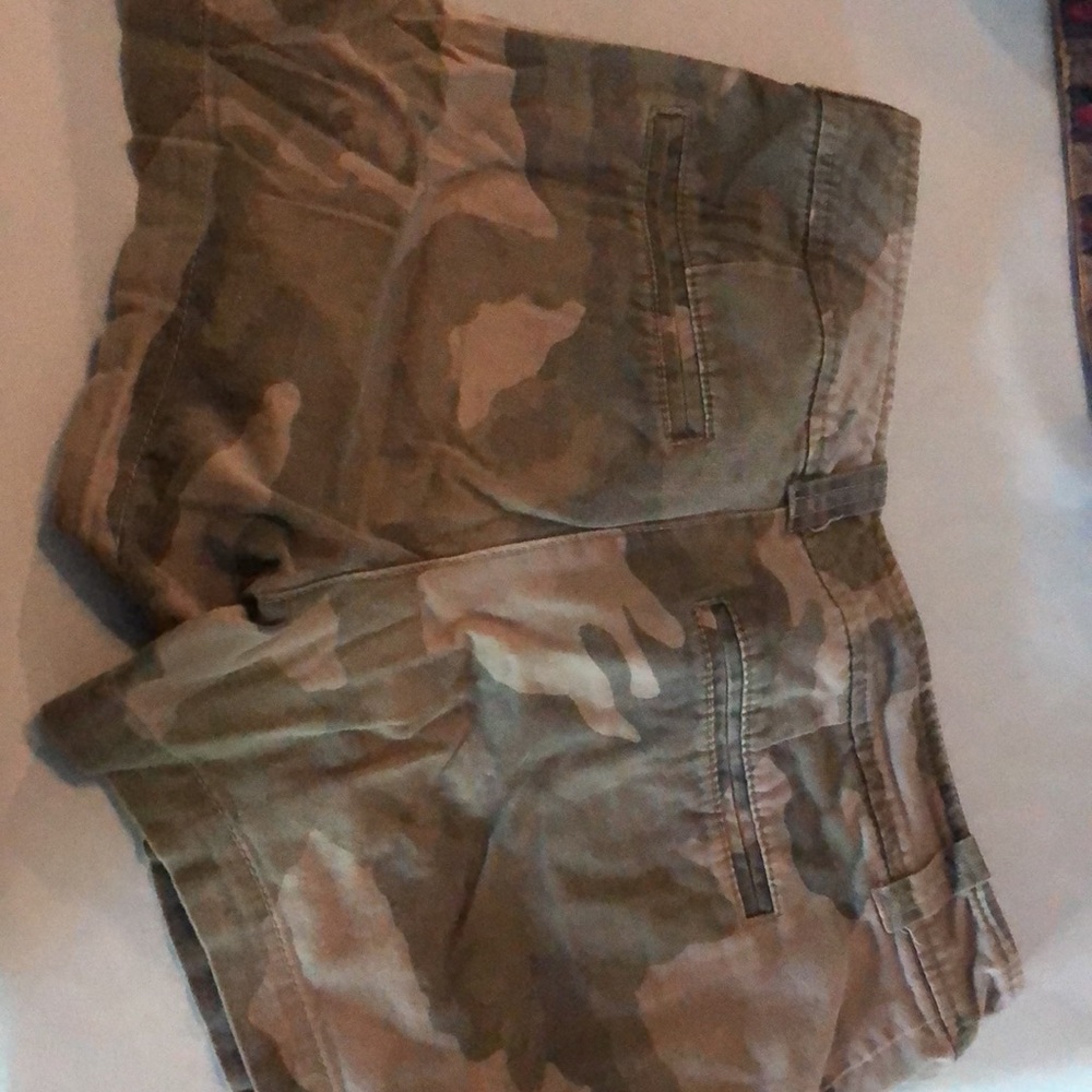 Camo Shorts from New York and Co - Picture 3 of 3